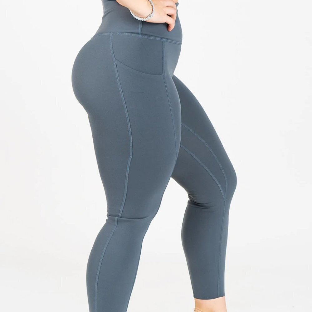 Curves N Combatboots Leggings with Pockets